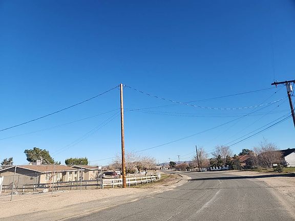 5th image of 18161 Manzanita St