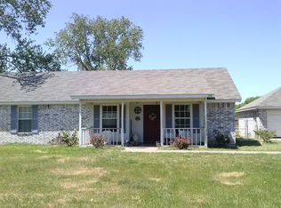 358 Rockett Ln, Red Oak, TX 75154