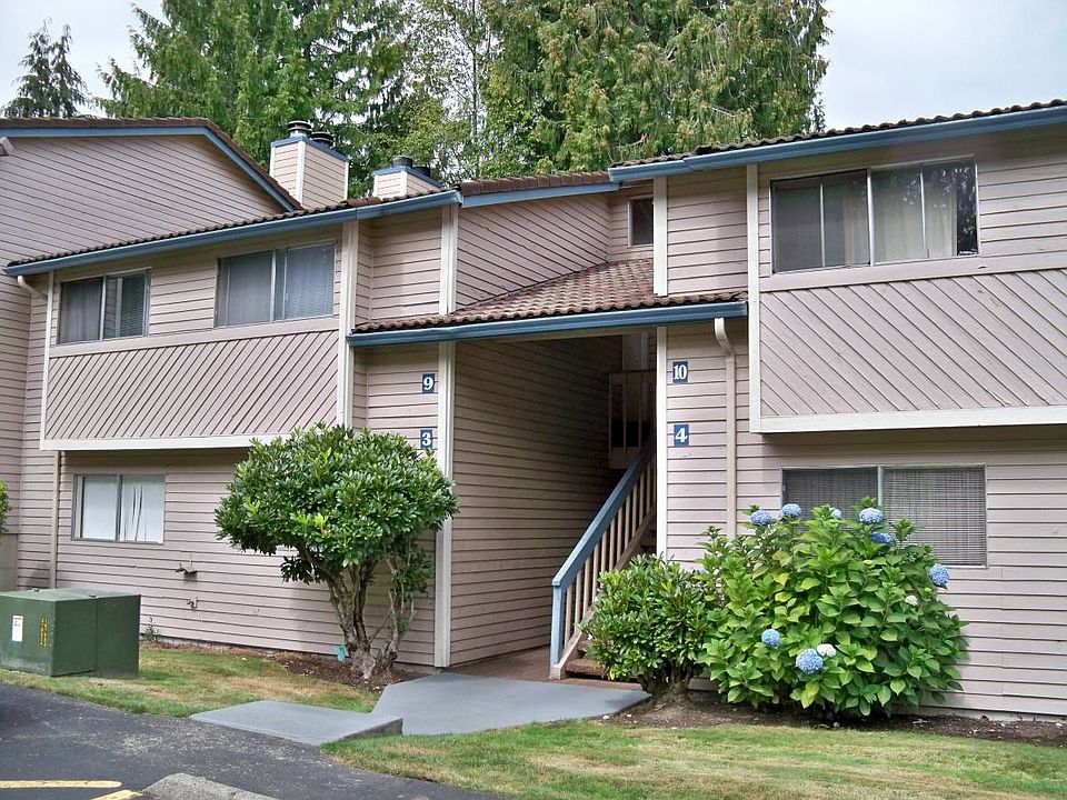 1st image of 17532 150th Ct SE Unit M9