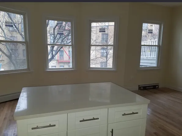 (undisclosed Address), Bronx, NY 10467