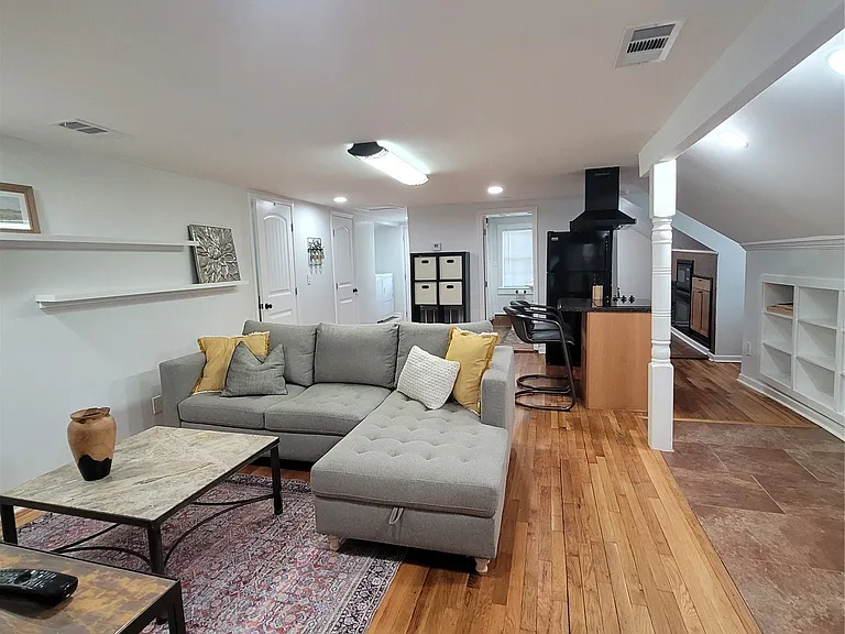 2137 Madison Ave — Photo 29