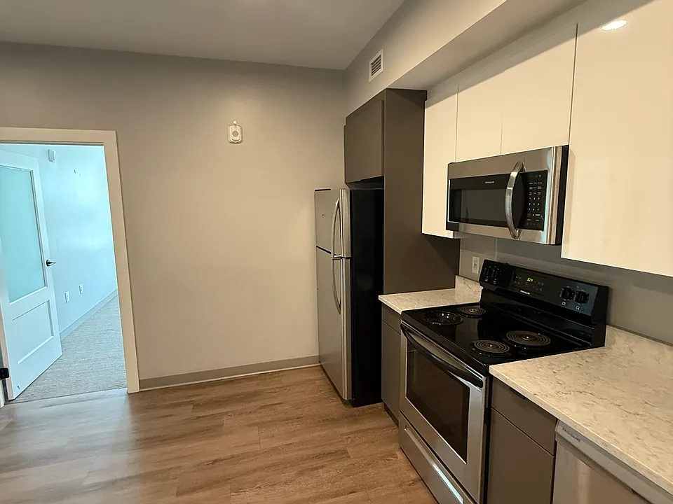 58 Westland Ave #9
