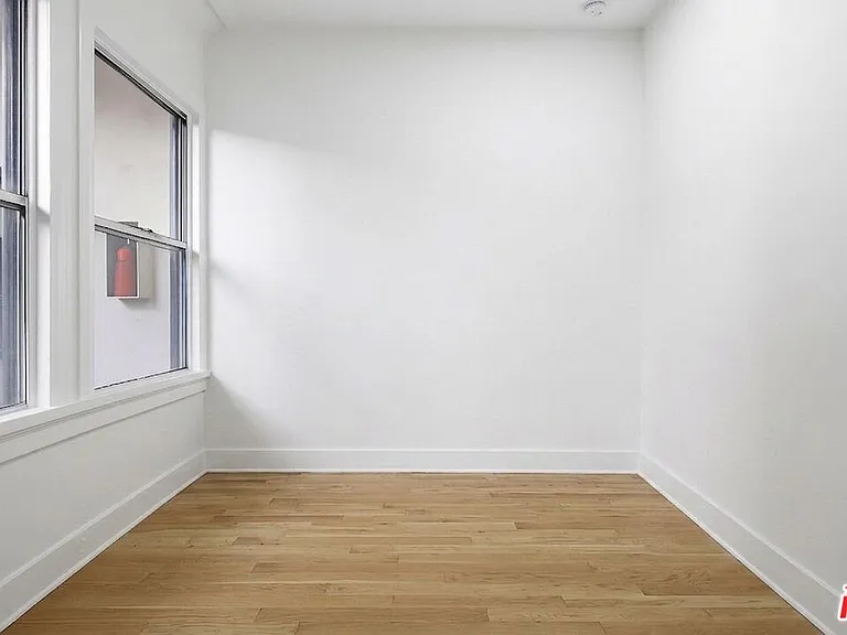 1021 N Mariposa Ave #4 — Photo 10