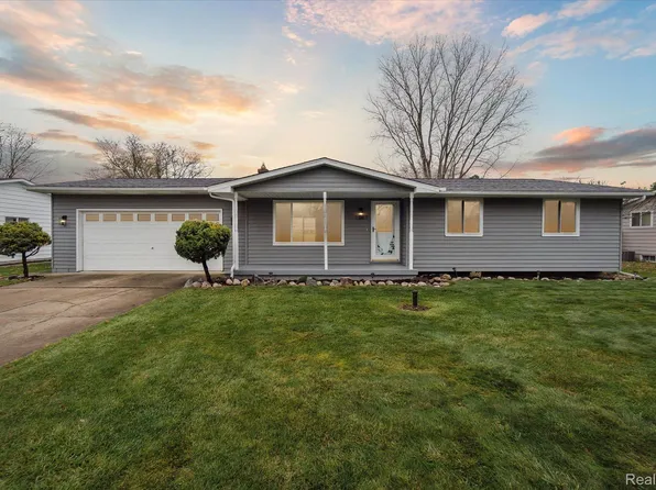 7107 Fairgrove Dr, Swartz Creek, MI 48473