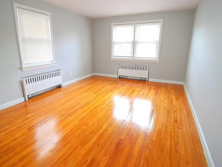 229 Gaston Ave #2 — Photo 4