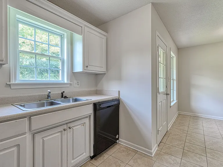 567 Seays Crest Dr — Photo 15