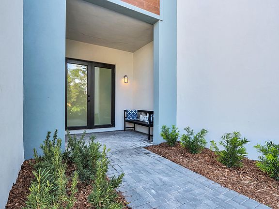 3rd image of 2203 Florida Boulevard #F