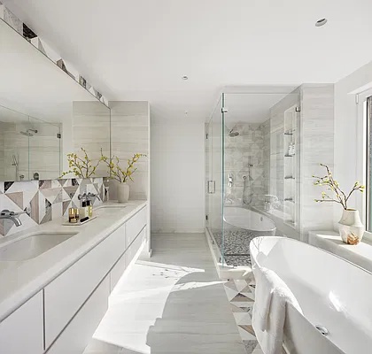 Bathroom, photo 1