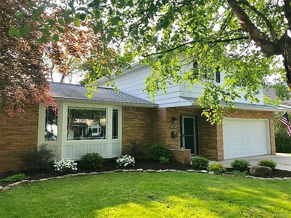2nd image of 309 Macarthur Dr