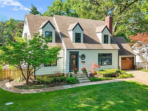 5th image of 6013 W 61st St