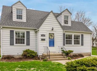 1510 E College St, Iowa City, IA 52245