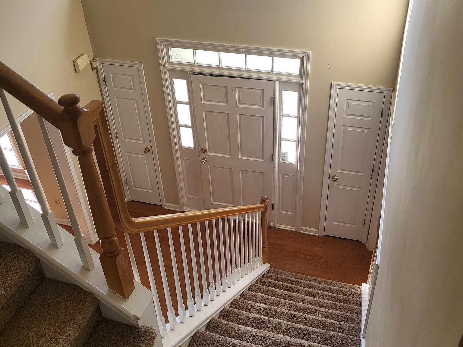 4 bed, 2.5 bath, 2617 sqft, $2,300 — Photo 4