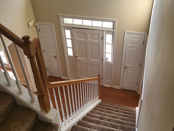 3rd image of 761 Burwood Park Dr