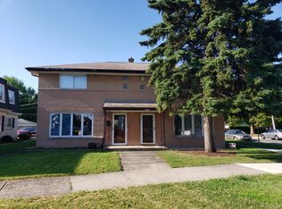 8923 Burlington Ave, Brookfield, IL 60513