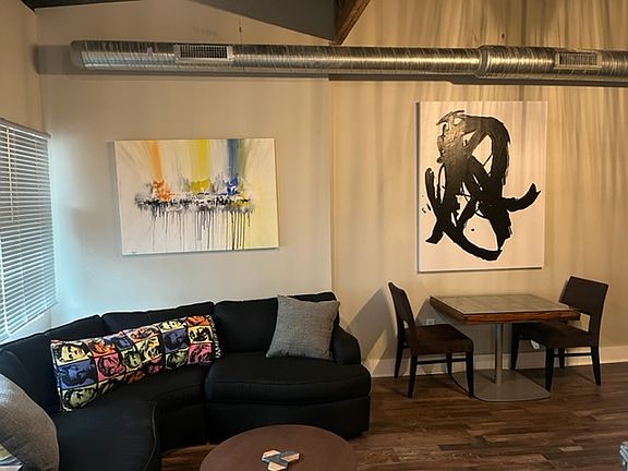 5th image of 938 S Meridian St #3