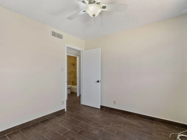 2608 Dan Sikes Dr — Photo 18
