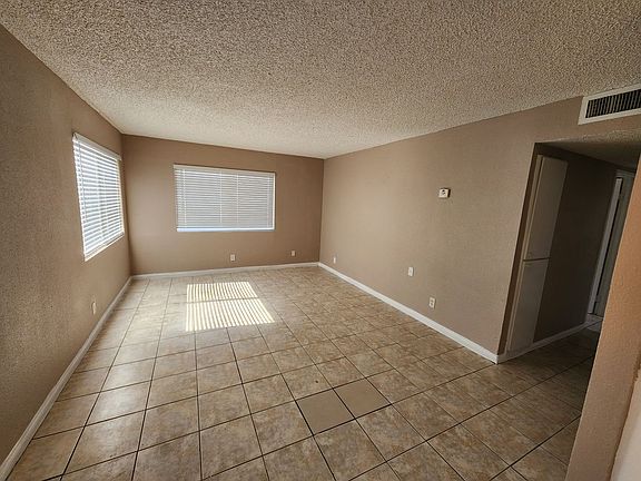 4th image of 1705 Breckenwood Ct APT 1