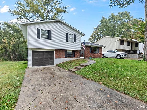 2nd image of 1302 Brandom St