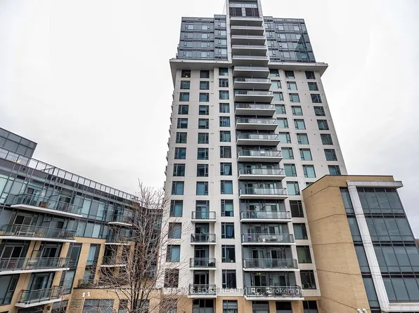 50 Ann Oreilly Rd #303, Toronto, ON M2J 0C9