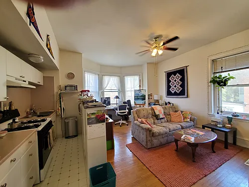 4209 Pine St #2R Photo 1