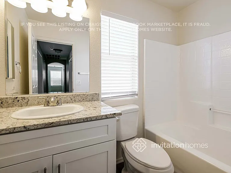 15324 W Watson Ln — Photo 16