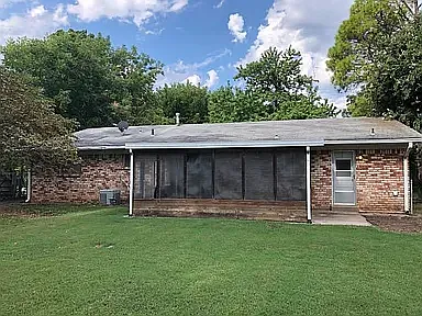5711 S Rockford Ave — Photo 4