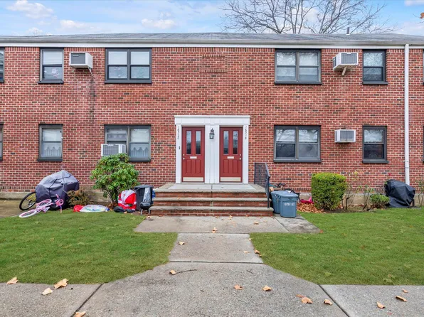 163-20 Willets Point Boulevard 1st Fl, Whitestone, NY 11357