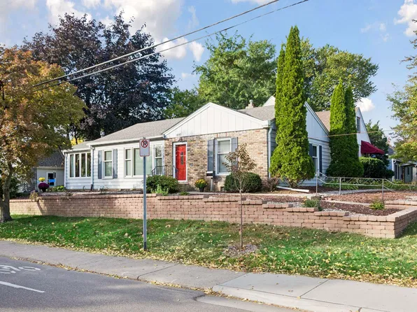 899 Fairview Ave S, Saint Paul, MN 55116