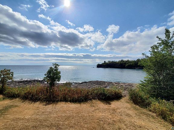 4th image of 1627 Superior Shores