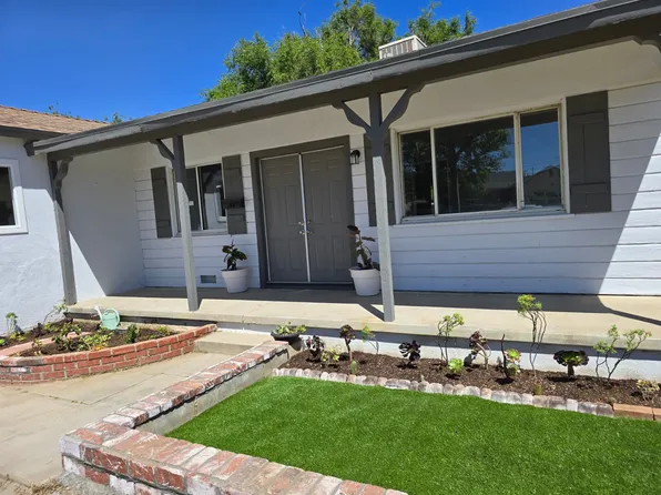 38318 17th St E, Palmdale, CA 93550