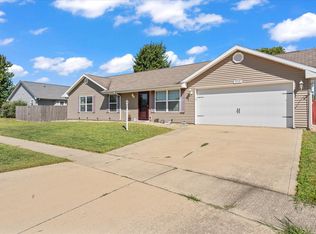 2712 Milford Dr, Urbana, IL 61802