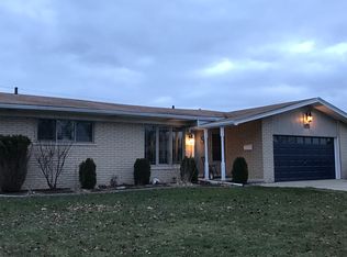 36506 Wayne Dr, Sterling Heights, MI 48312
