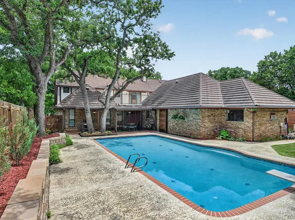 2304 Wakeforest Ct, Arlington, TX 76012