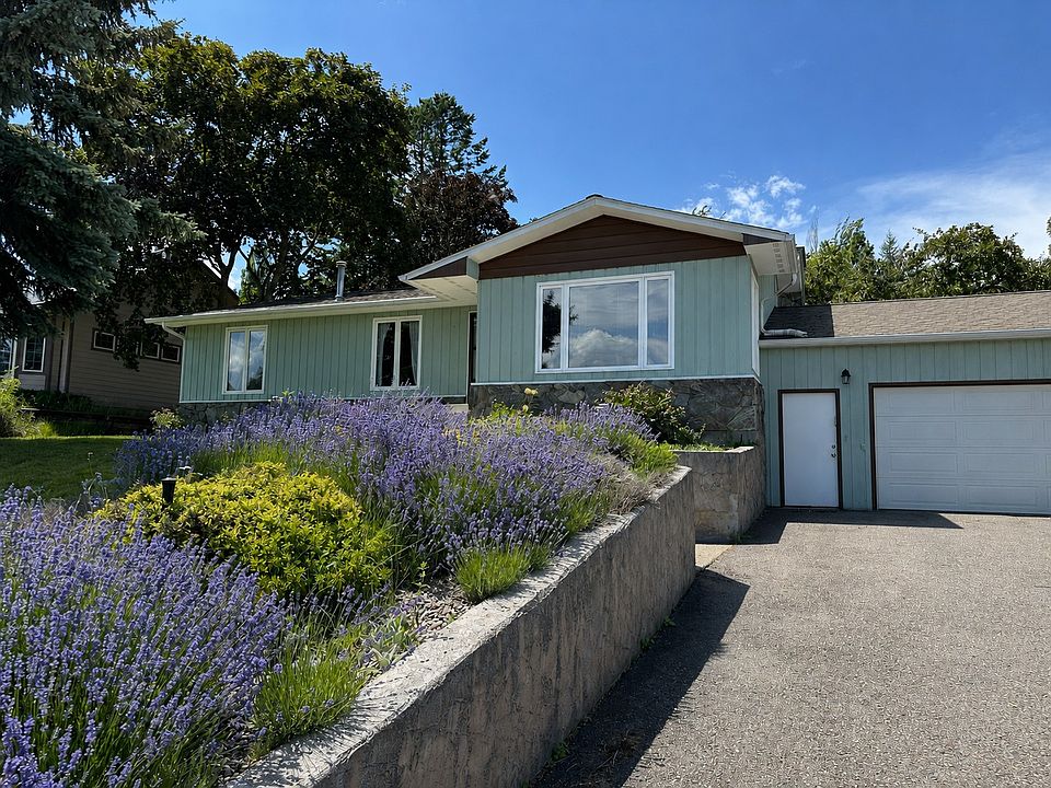 1st image of 212 Lakeshore Dr