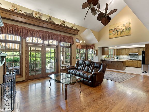 3rd image of 11343 W Monticello Pl