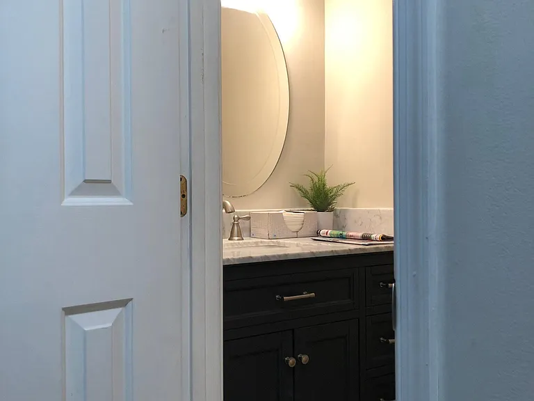 408 Wynridge Dr — Photo 3