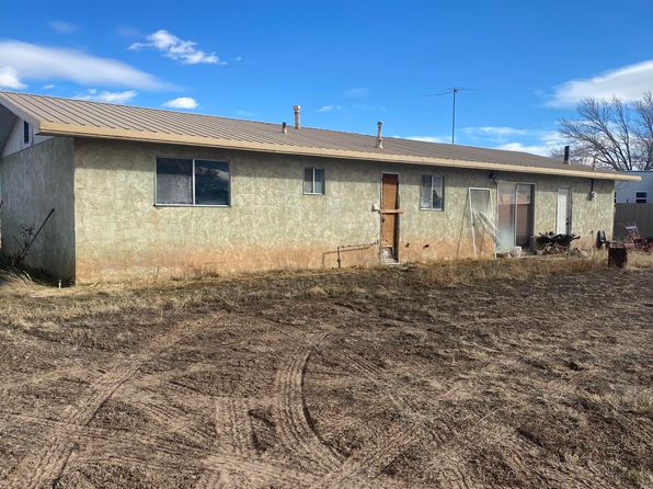 104 Lassiter St N, Estancia, NM 87016