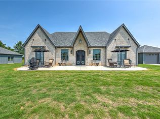 393 Bright St, Cave Springs, AR 72718