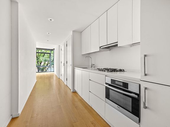 2nd image of 425 W 53rd St APT 206