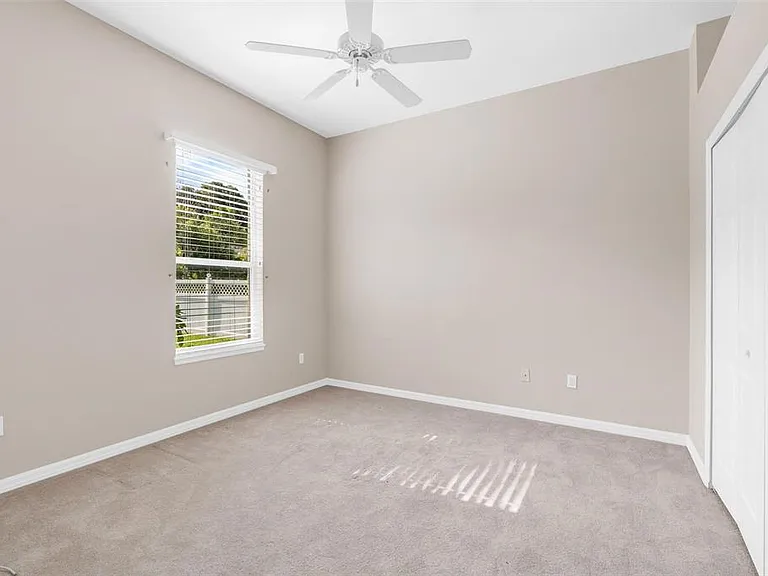 3865 Winding Lake Cir — Photo 20