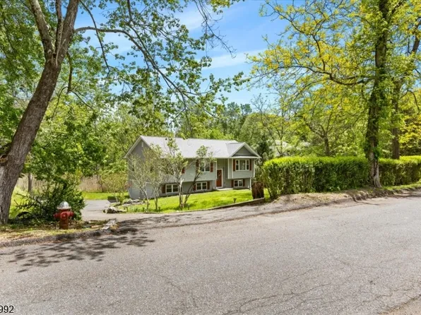 47 Winding Way, Byram Twp., NJ 07821