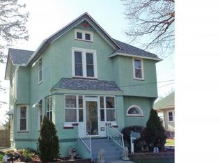 90 Olive St, Galesburg, IL 61401