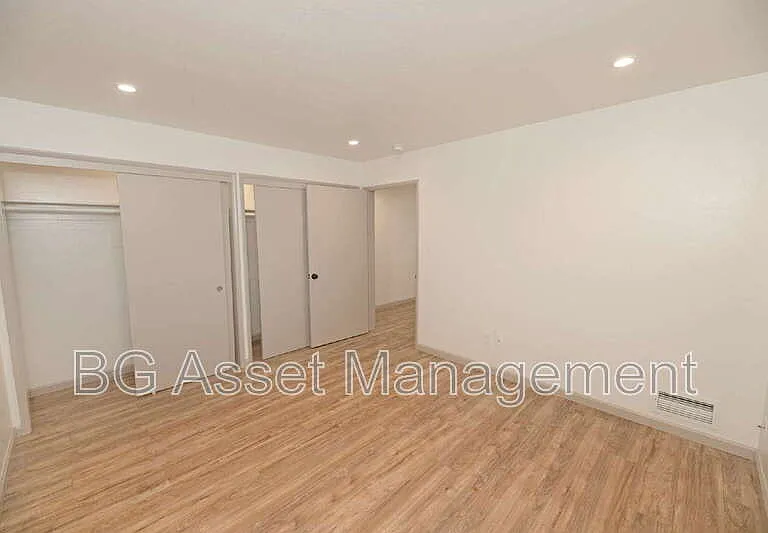 50 Frey Pl #12 — Photo 12
