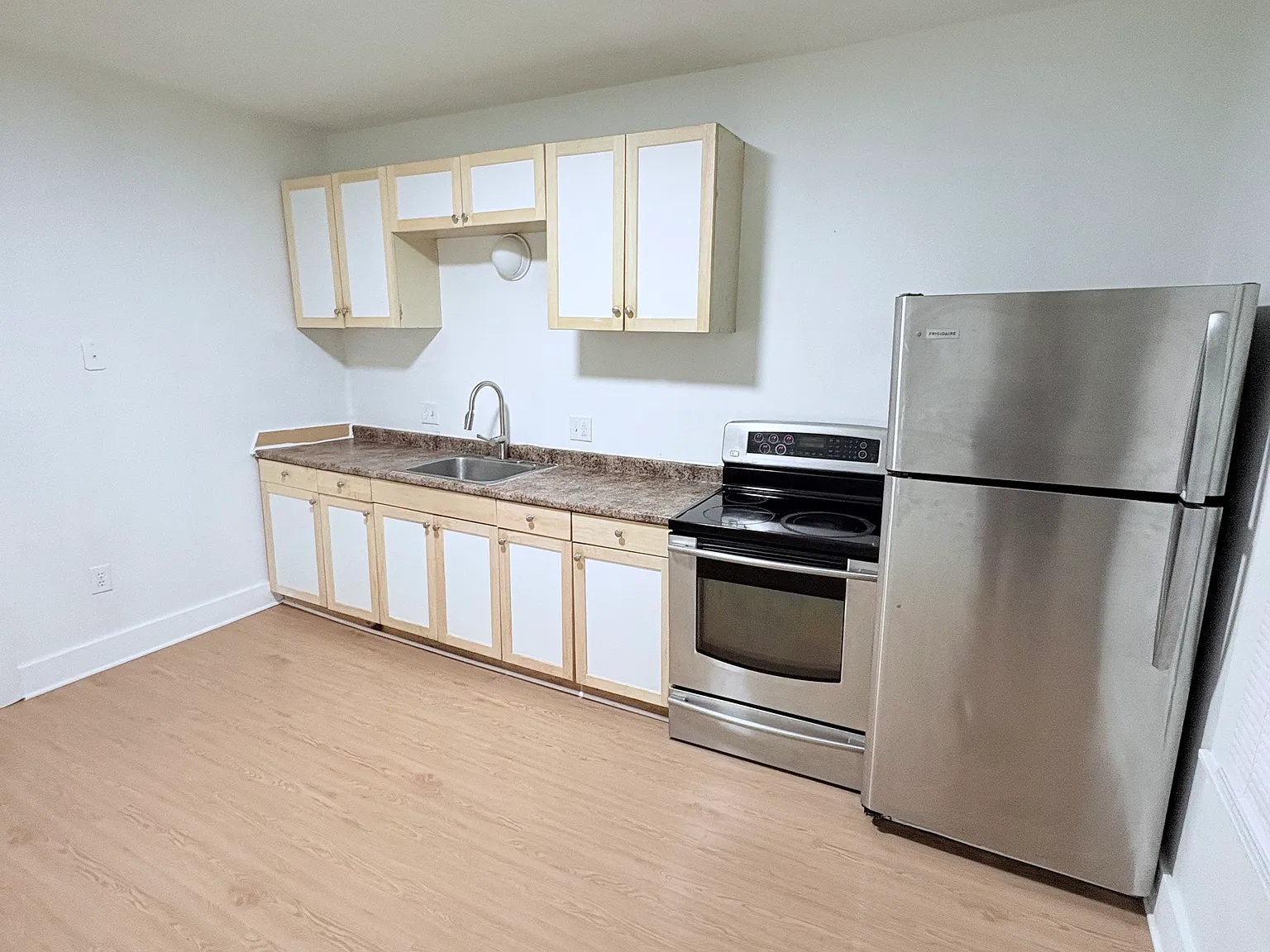 2 bed, 950 sqft, $1,650 — Photo 4