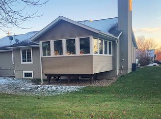 3 Heather Ct, Washington, IL 61571