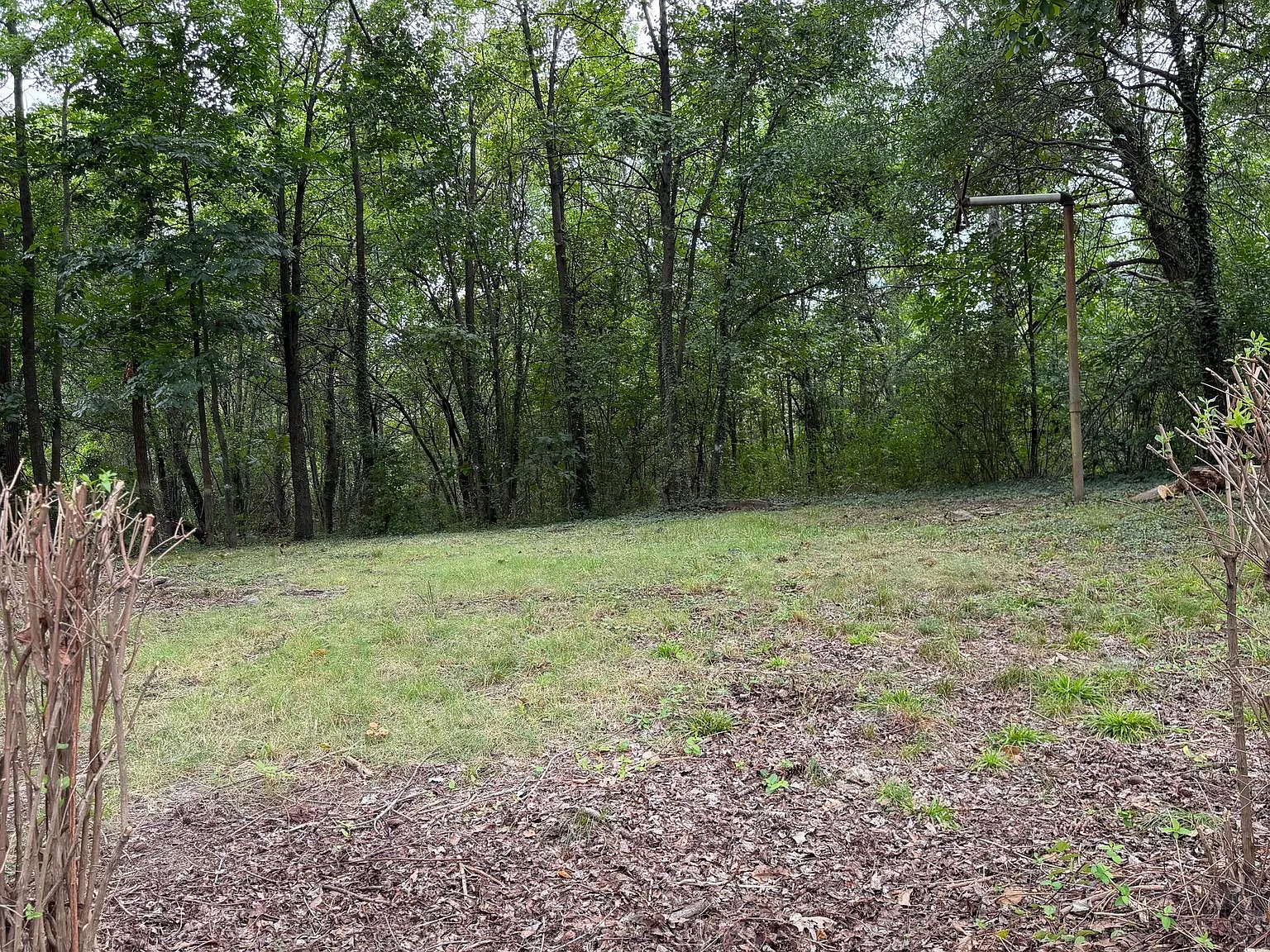 4 bed, $2,100 — Photo 3