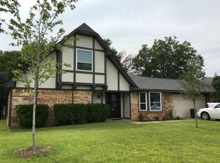 2021 Northglen Dr, Hurst, TX 76054