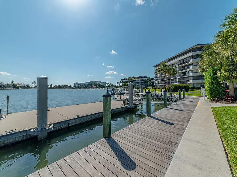440 Seaview Ct #409 — Photo 14
