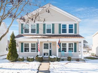 32 Wingate Dr, Oswego, IL