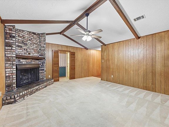 3rd image of 460 Junker Rd